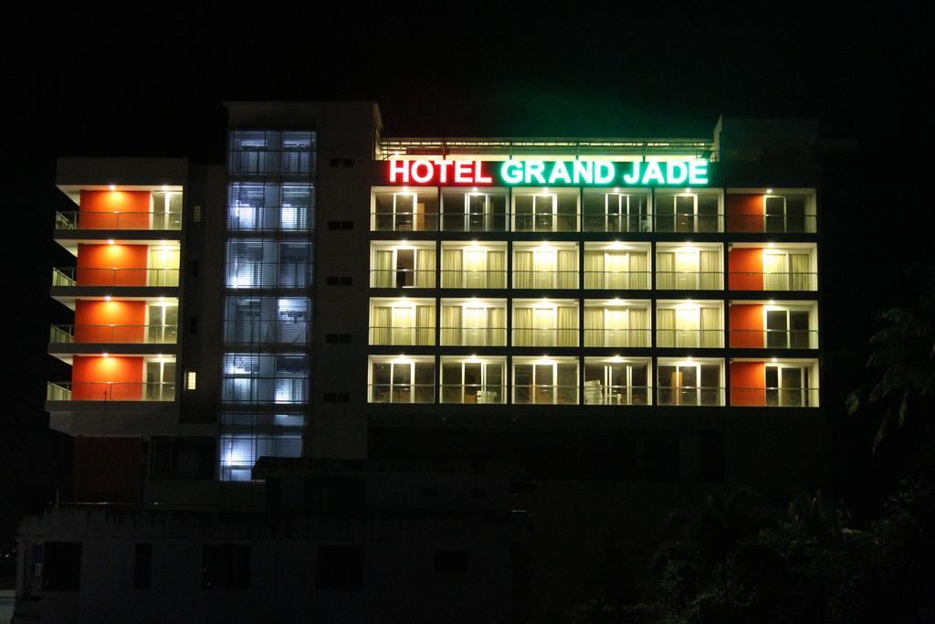 Grand Jade Hostel Myeik Dış mekan fotoğraf